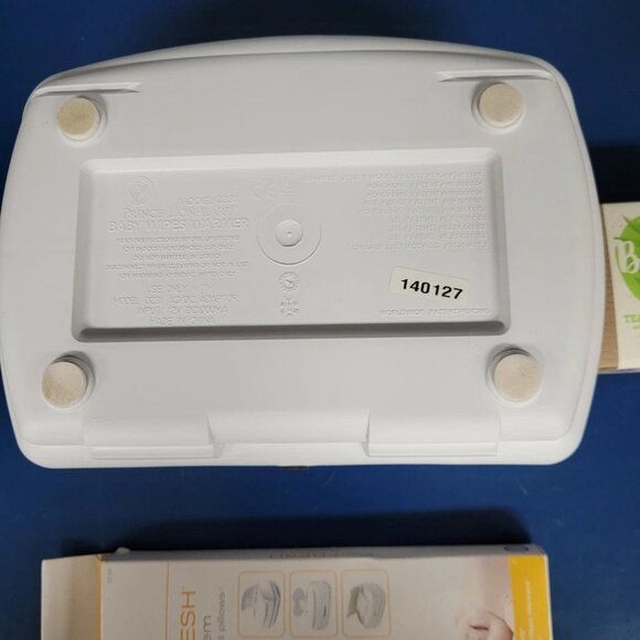 New Without Box - Prince Lionheart Model 0231 White Baby Wipes Warmer & More - Picture 6 of 6